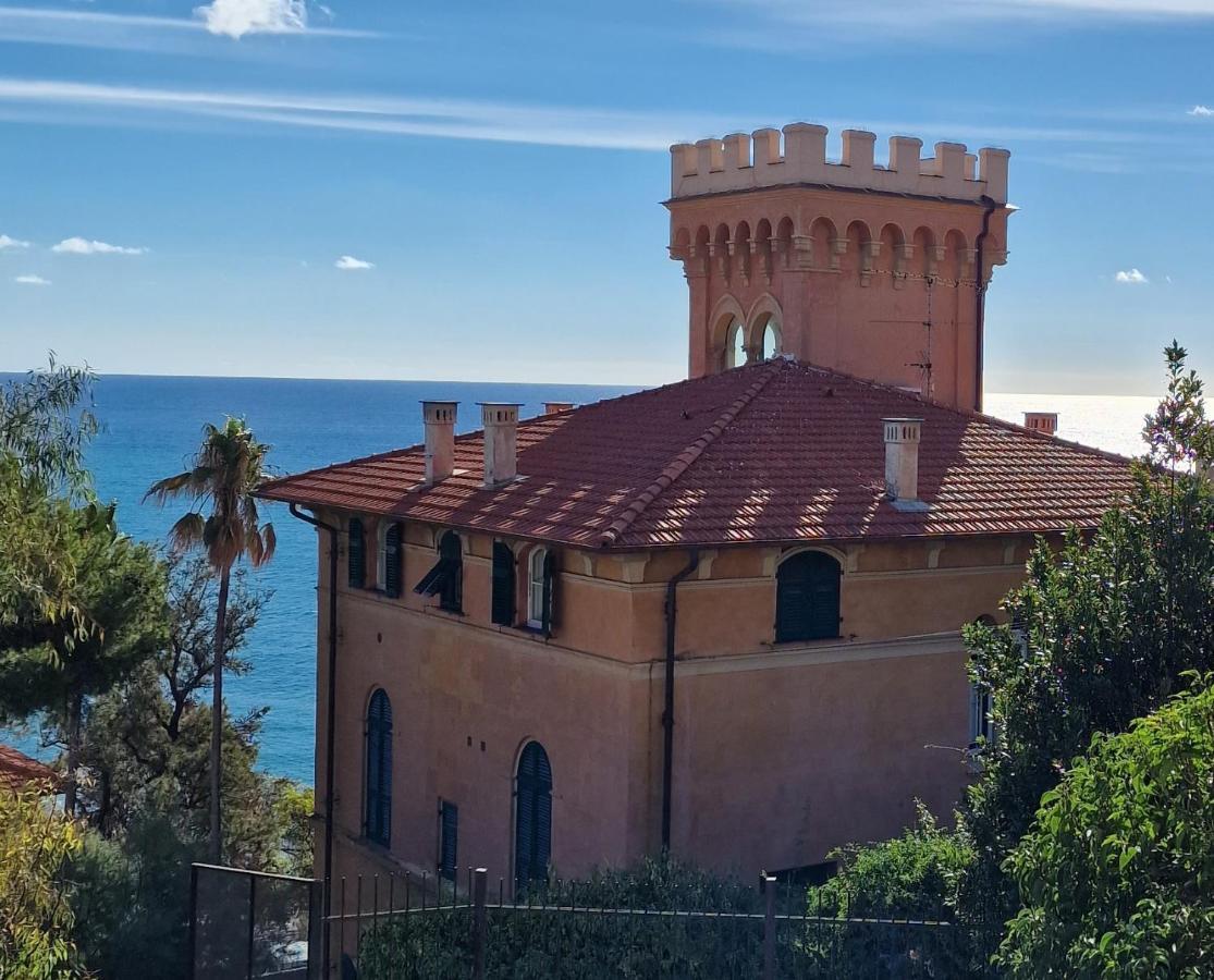 The Shell - New Interior Look But Same Old Charme 200Mt From The Sea With Garden And Parking Nearby Apartamento Imperia Exterior foto